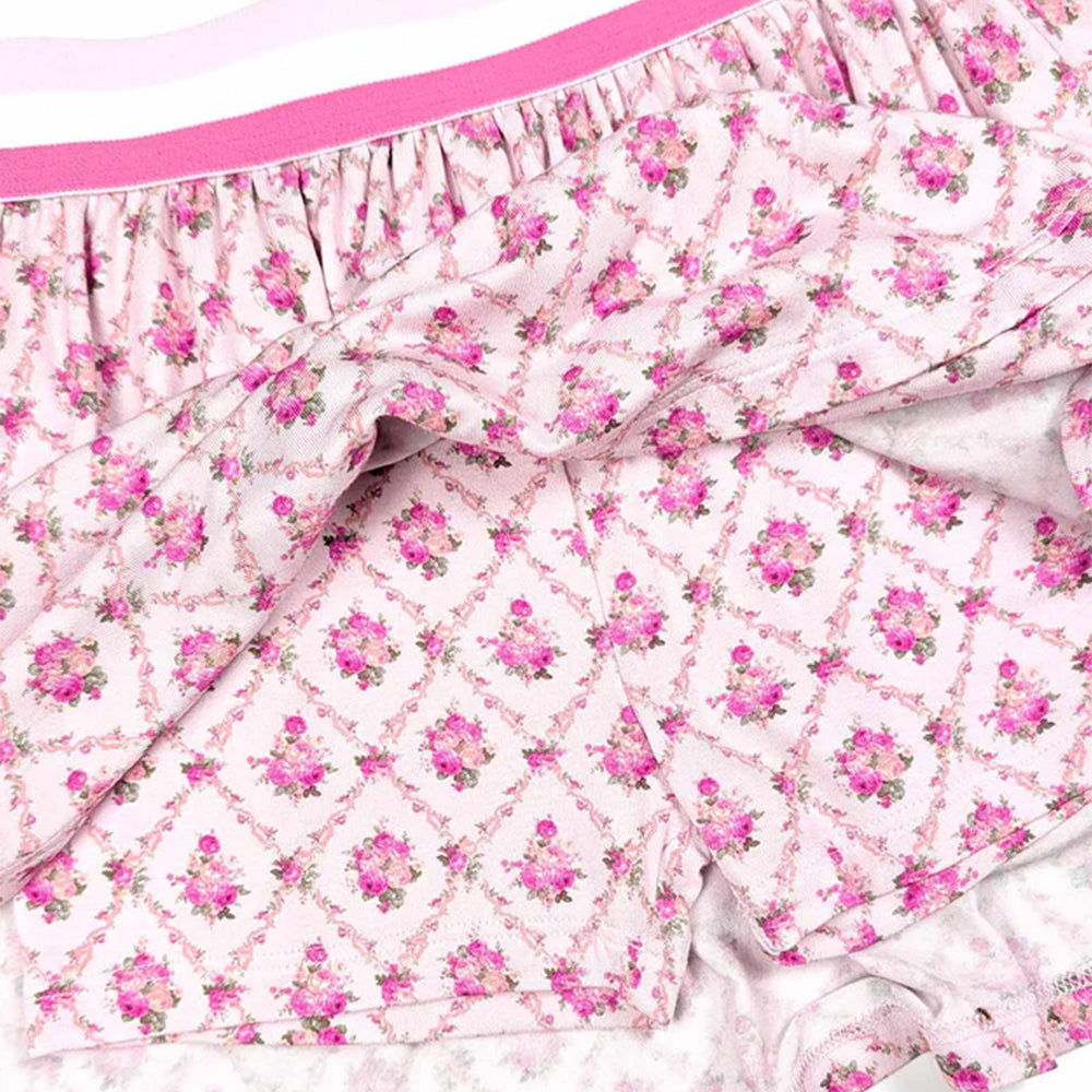 Floral patterned fabric with pink and white colors