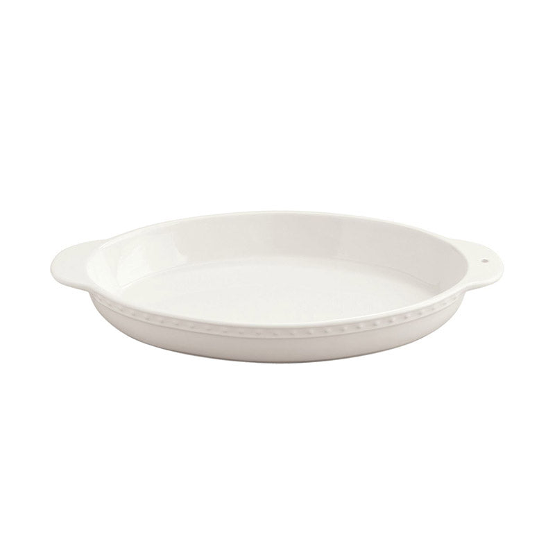 White Oval bakeware with handles on each side.